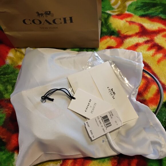 Coach X Peanuts Teri Shoulder Bag W/ Franklin Charm - Picture 12 of 15